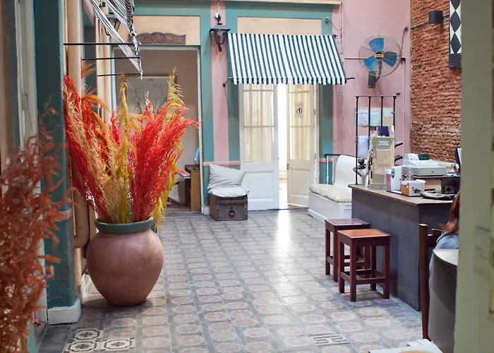 Albergue: Ba Stop Hotel House